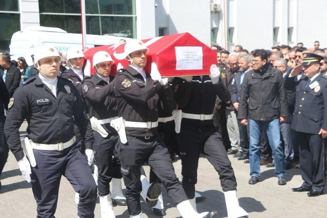 Trafik Kazasında Hayatını Kaybeden Emniyet M&uuml;d&uuml;r Yardımcısı Akduman İ&ccedil;in T&ouml;ren D&uuml;zenlendi