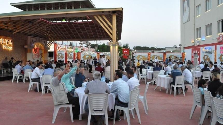 Mhp&rsquo;liler Nizip&rsquo;te İftar Yemeğinde Buluştu