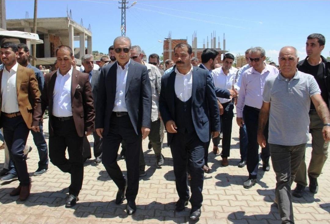 Ak Parti Genel Başkan Yardımcısı Eker: &ldquo;yatırımlar Tamamlanırsa Pkk Dağa G&ouml;t&uuml;recek Gen&ccedil; Bulamaz&rdquo;