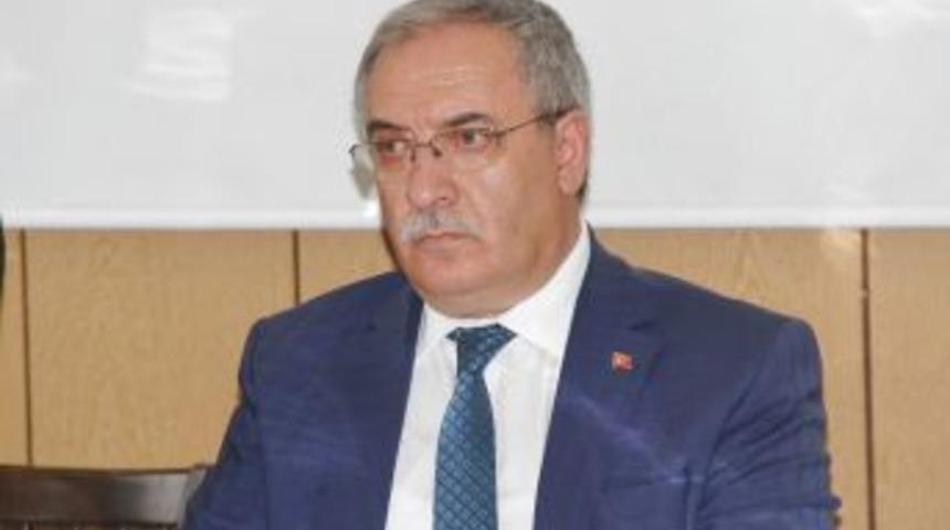 Vali Nayir: T&uuml;rkiye&rsquo;nin Yetişmiş İnsan G&uuml;c&uuml;ne İhtiyacı Var