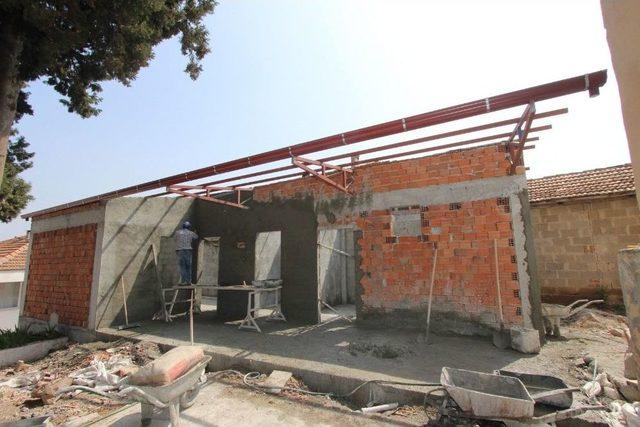Saruhanlı Belediyesi Çınaroba’yı Yatırımlarla Donatıyor