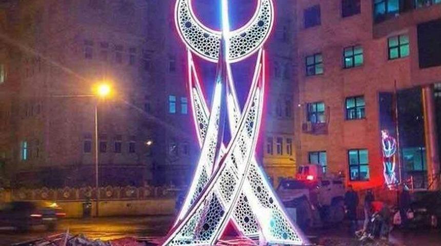 Hakkari Caddeleri İlk Defa Ayıldız Kulesi İle Tanıştı