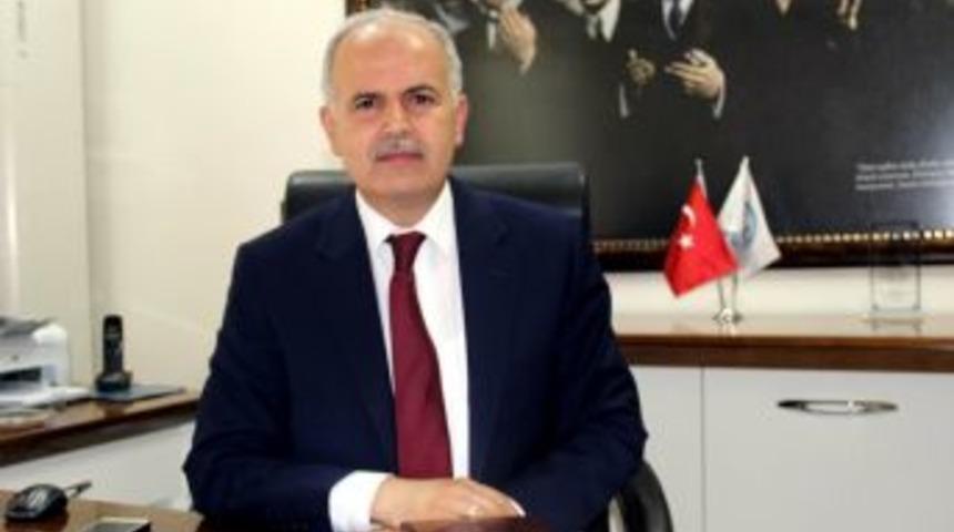 M&uuml;ft&uuml; H&uuml;seyin Hazırlar: Kadir Gecesi Bin Aya Değer, Bir &Ouml;mre Bedel Bir Gecedir