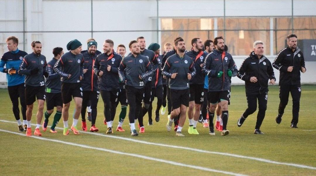 A. Konyaspor, Fenerbah&ccedil;e Ma&ccedil;ı Hazırlıklarını S&uuml;rd&uuml;rd&uuml;