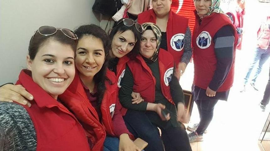 Biga&rsquo;da G&ouml;n&uuml;ll&uuml; Yardımlaşma Derneği Kampanya Başlattı