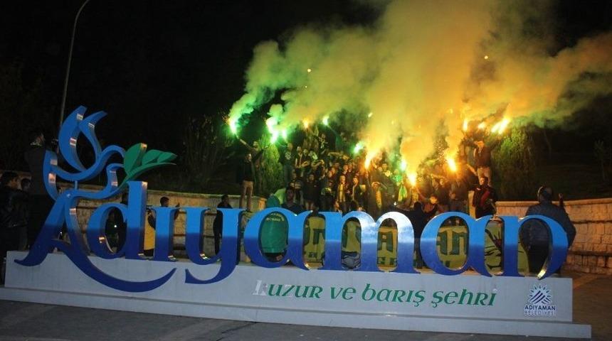 Sevin&ccedil; Meşaleleri Adıyaman Sokaklarını Aydınlattı