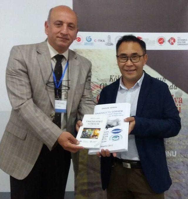 Türkolog Ergün Veren’in Kitapları Moğolistan’a Ulaştı