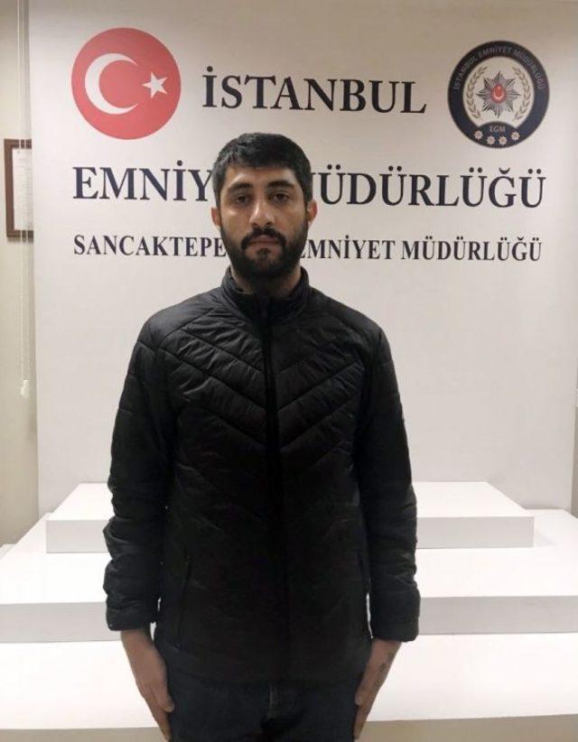 (&ouml;zel Haber ) Haciz Memurlarını Yarı &Ccedil;ıplak Halde Silahla Kovalayan Şahıs Kamerada 1