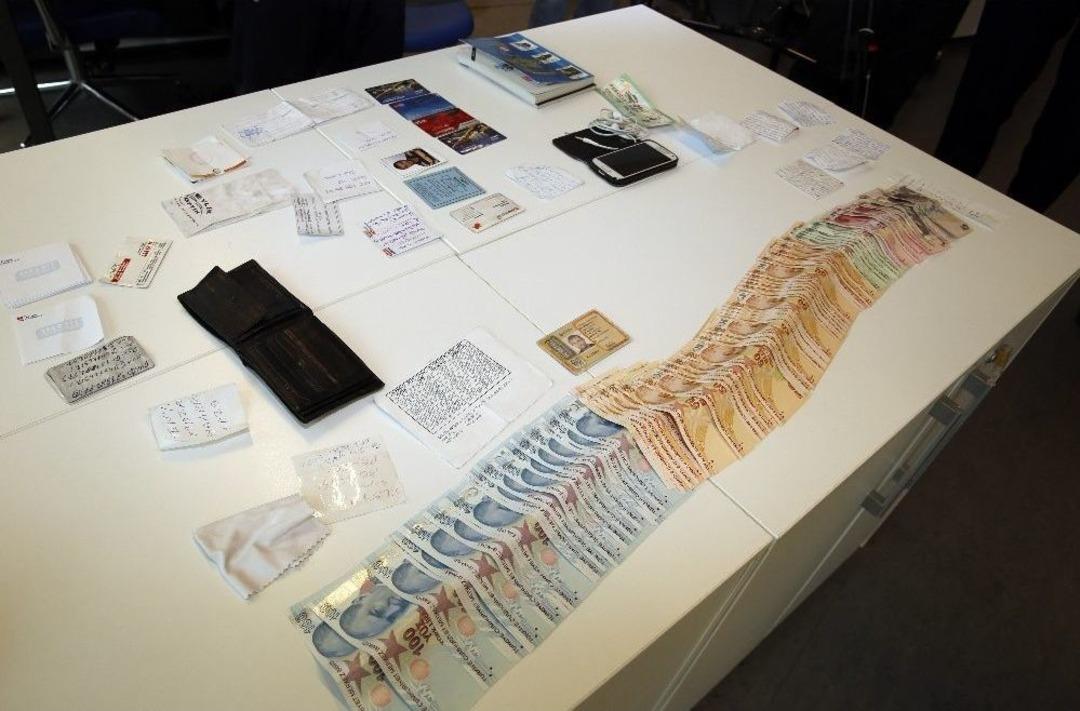 (&ouml;zel) Dilenmek İ&ccedil;in Belediyeyi Se&ccedil;ince Yakayı Ele Verdi