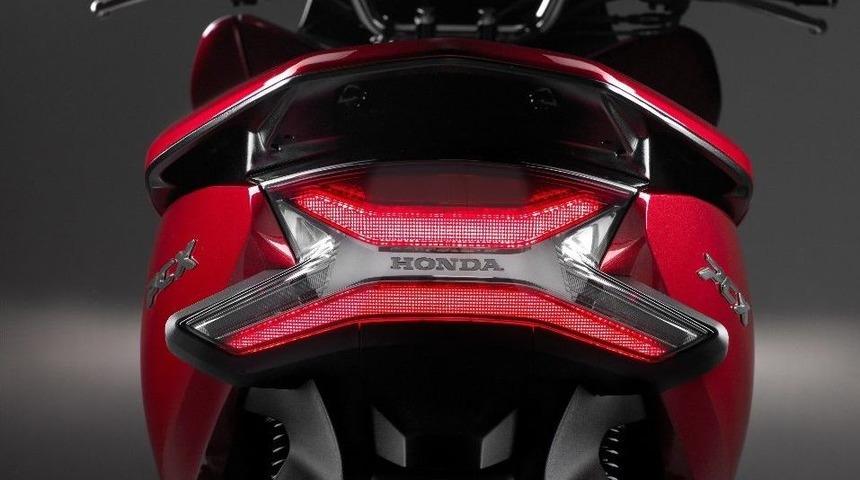 Yenilenen Honda Pcx125 Yollara &Ccedil;ıkıyor