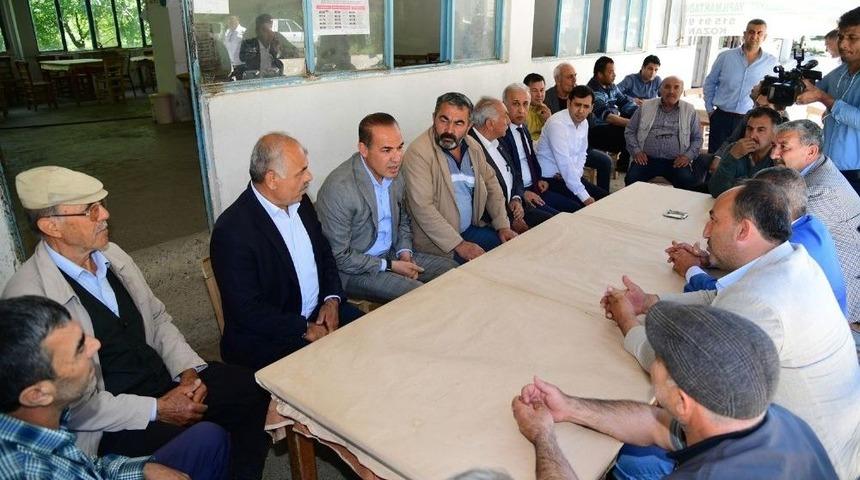 S&ouml;zl&uuml;: "ne Kentte Ne De Kırsalda Asfaltlanmayan Yol Bırakmayacağız"