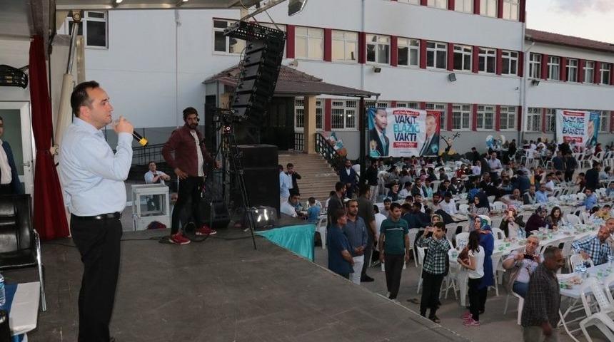 Ak Partili Ağar, Se&ccedil;im &Ccedil;alışmalarını S&uuml;rd&uuml;r&uuml;yor