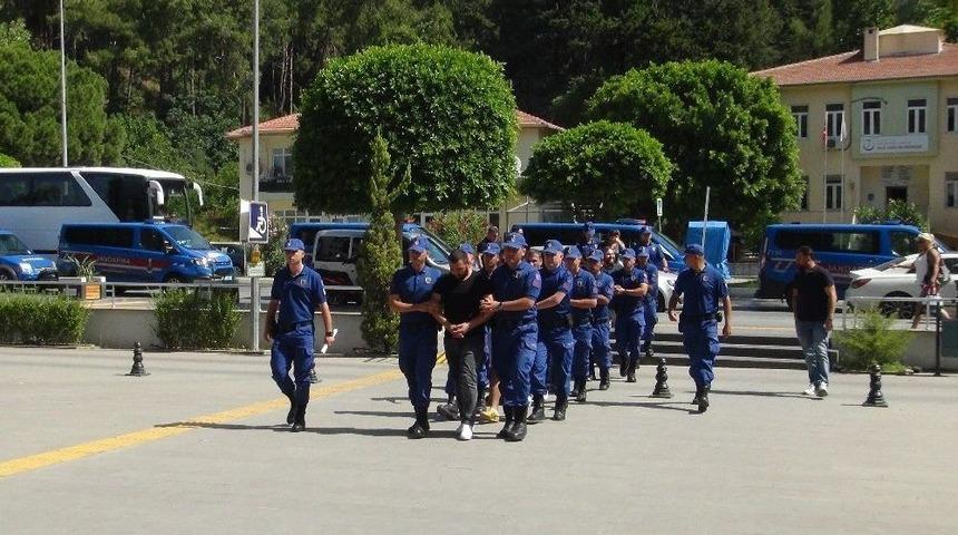 Antalya’da Uyuşturucu Operasyonu: 9 Tutuklama