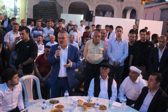 Mereto Eteklerinde Dev Ramazan Sofrası Kuruldu