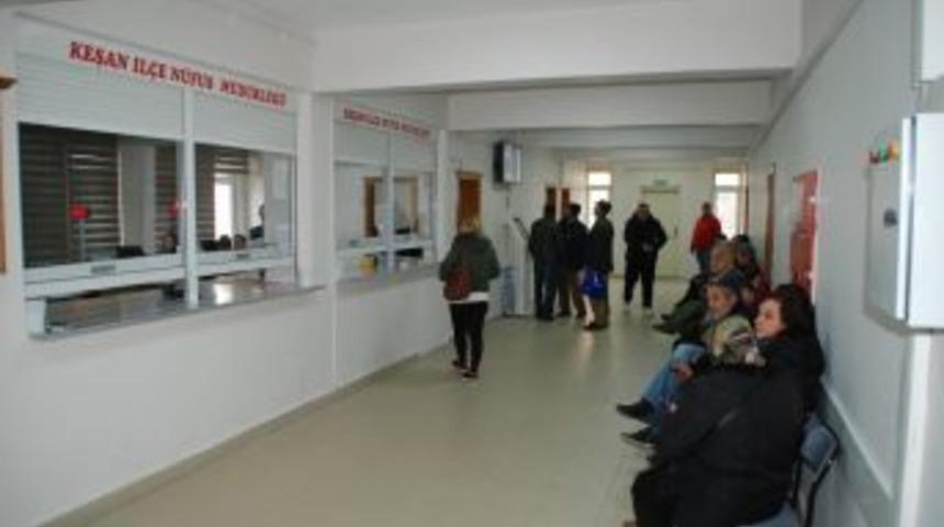 Keşan&rsquo;da 13 Bin 500 Kişi Yeni Kimliklerini Aldı