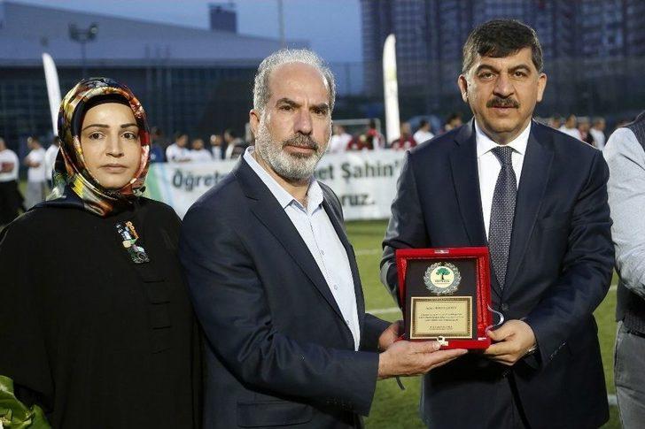 Halı Sahada Kalp Krizinden Ölen Öğretmen Futbol Turnuvası İle Anıldı G4