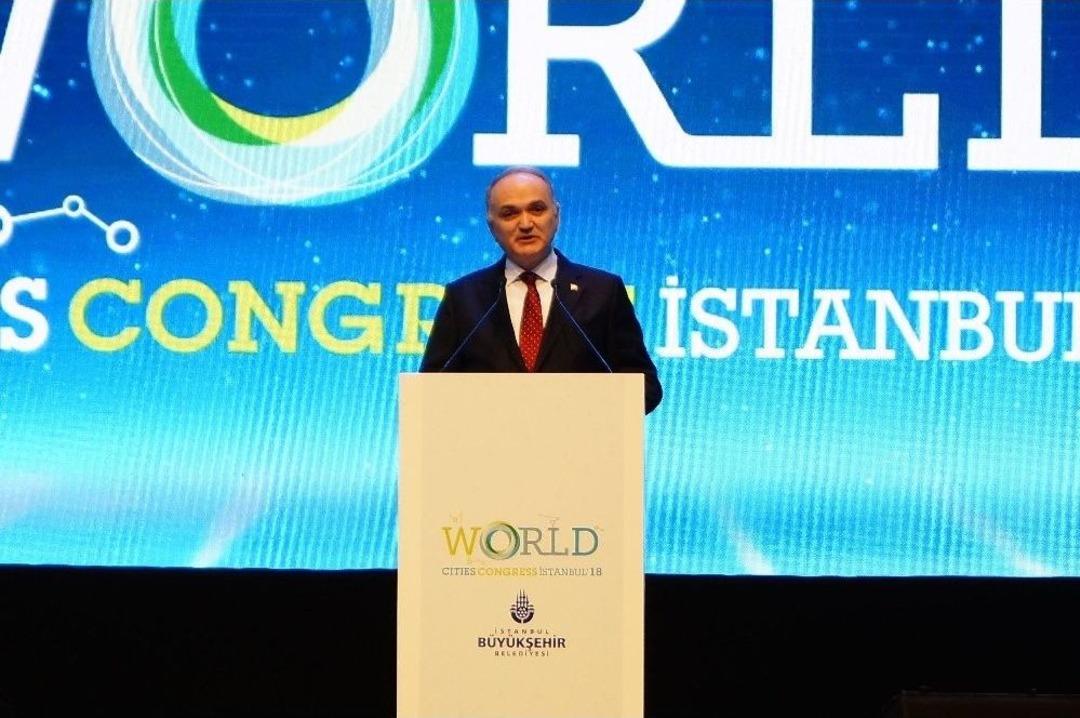 Bakan Faruk &Ouml;zl&uuml;: &ldquo;modern Belediyeciliğin Yeni Rotası Akıllı Şehir Uygulamalarıdır&rdquo;