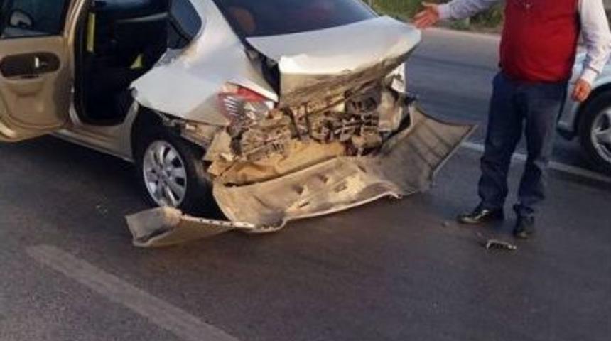 Antalya’da Trafik Kazası: 1 Yaralı