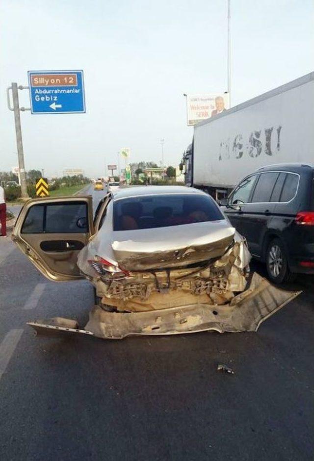 Antalya’da Trafik Kazası: 1 Yaralı