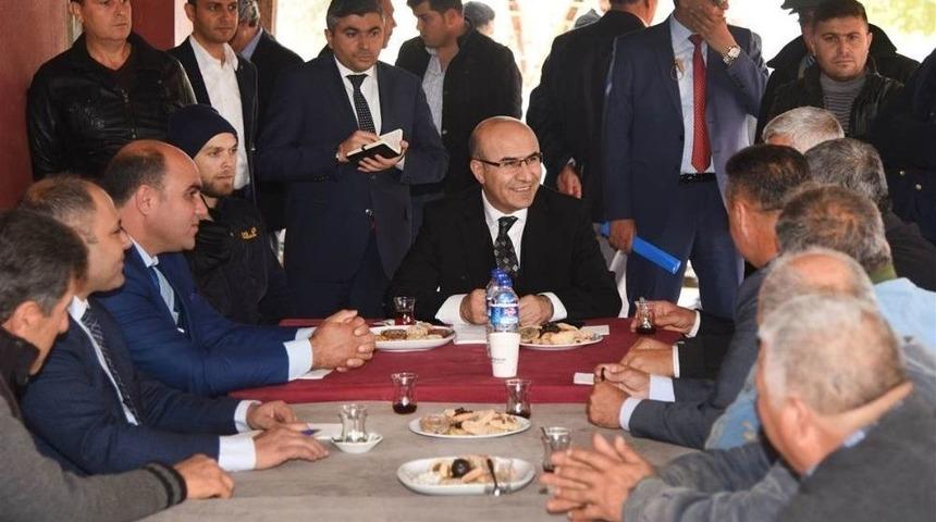 Vali Demirtaş, Muhtarlar Ve Vatandaşlar İle Buluştu