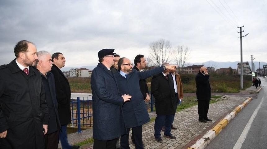 Genelsekreter Bayram İle Başkan &Uuml;z&uuml;lmez Başiskele&rsquo;de Yatırımları İnceledi