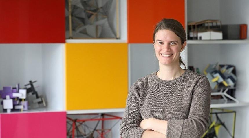 Beh&ccedil;et Uz&rsquo;un Torunu Yeşim Kunter: &ldquo;&ccedil;ocuklarımız Sentetik Bir Eğlence Yaşıyor&rdquo;