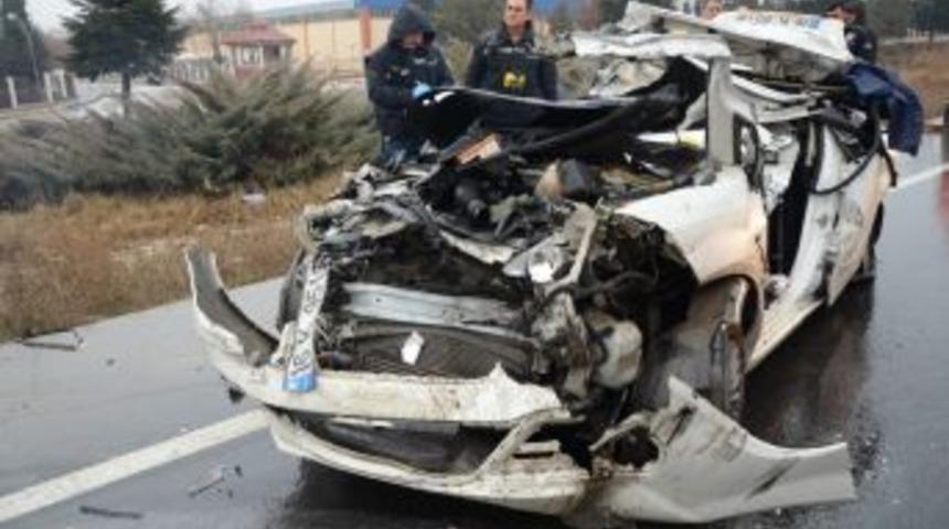 Eskişehir&rsquo;de Trafik Kazası; 1 &Ouml;l&uuml;
