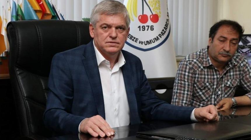 Manisalı Pazarcılar Perşembe Pazarı Sorununun &Ccedil;&ouml;z&uuml;lmesini Bekliyor