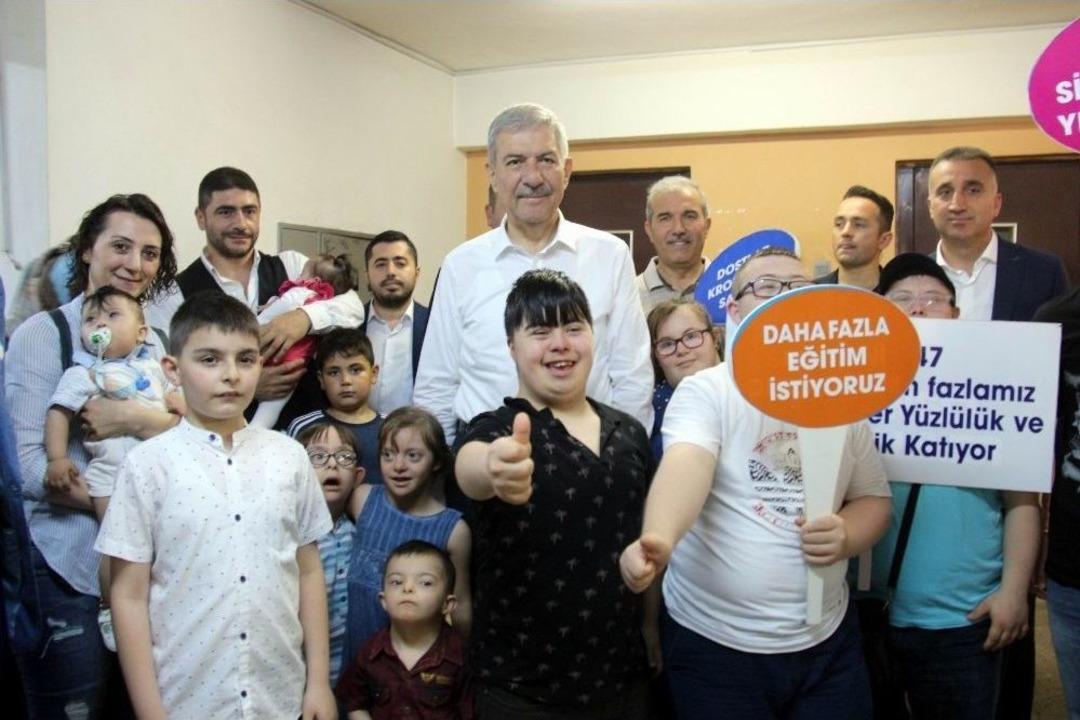 Bakan Demircan: &ldquo;24 Haziran&rsquo;da G&uuml;&ccedil;l&uuml; Başkan, G&uuml;&ccedil;l&uuml; Meclis Modeliyle G&uuml;&ccedil;l&uuml; T&uuml;rkiye İnşa Edilecek&rdquo;