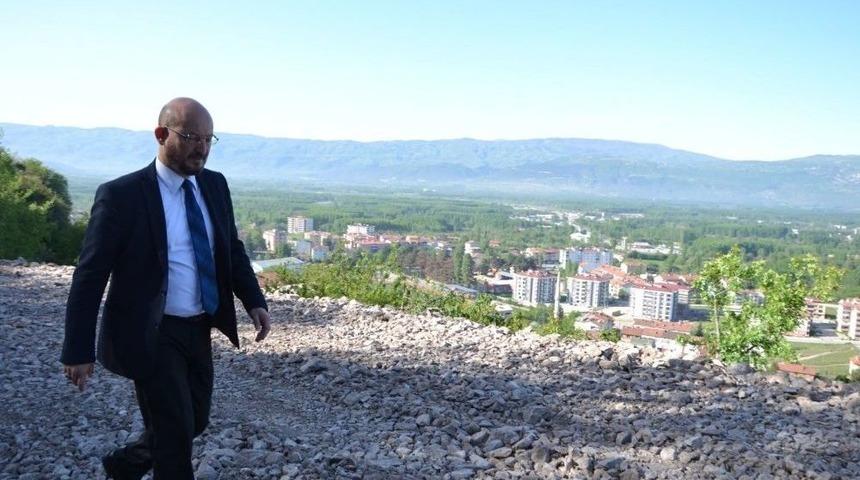 Niksar Belediyesinin Yol Yapım &Ccedil;alışmaları