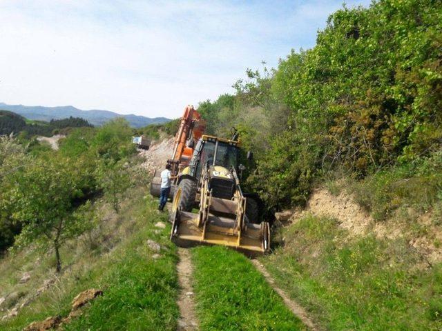 Niksar Belediyesinin Yol Yapım Çalışmaları