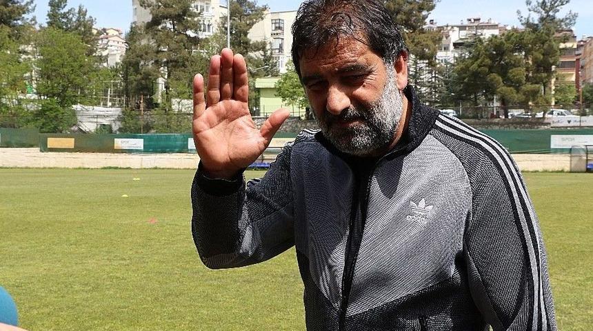 &Uuml;nal Karaman: "gelecek Senenin Takımı Hazır Değil"