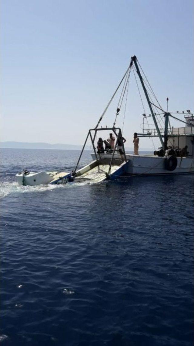 Alabora Olup Batan Ve 3 Kişiye Mezar Olan Tekne Denizden Çıkartıldı
