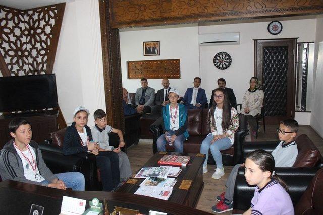 Başkan Cankul, Şampiyonları Makamında Ağırladı 1