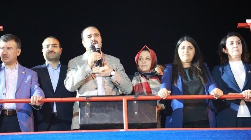 &Ccedil;ift&ccedil;i Karak&ouml;pr&uuml;&rsquo;de Se&ccedil;im B&uuml;rosunun A&ccedil;ılışını Yaptı