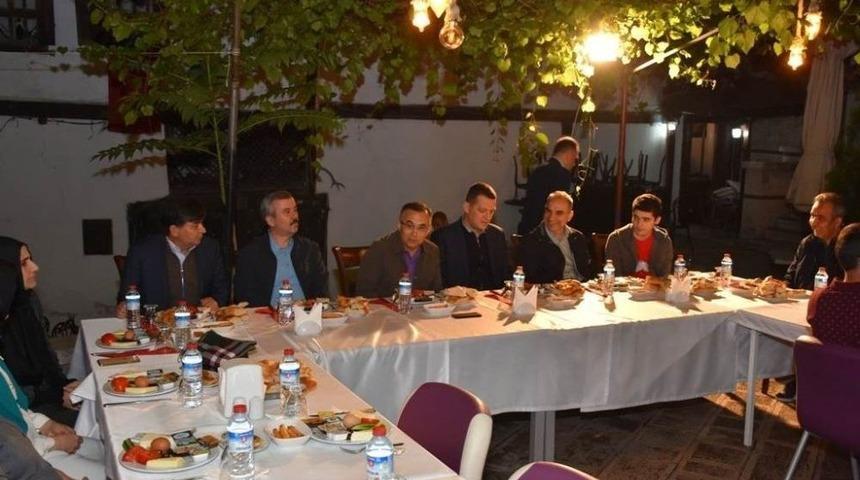 Kent Protokol&uuml;, Emniyet G&uuml;&ccedil;leri İle Sahurda Bir Araya Geldi