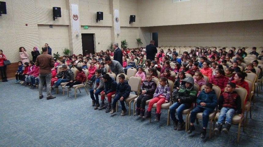 Batman’da Köyde Eğitim Gören Öğrenciler Sinemayla Tanıştı