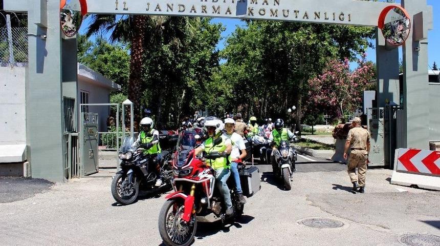 Motosiklet Tutkunları Bu Kez Jandarma İçin Buluştu