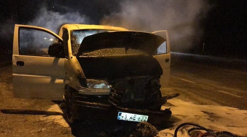 Bilecik’te Seyir Halindeki Kamyonet Alev Aldı