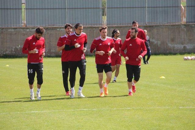 Elazığspor, Play-off Umudunu S&uuml;rd&uuml;rmek İstiyor 1
