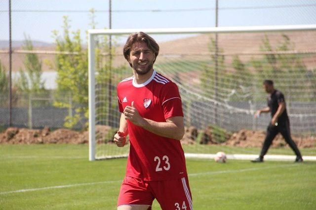 Elazığspor, Play-off Umudunu S&uuml;rd&uuml;rmek İstiyor 2