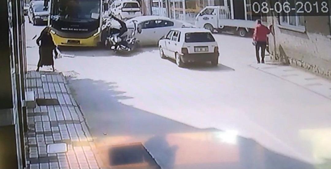 Kaza Anı G&uuml;venlik Kameralarında