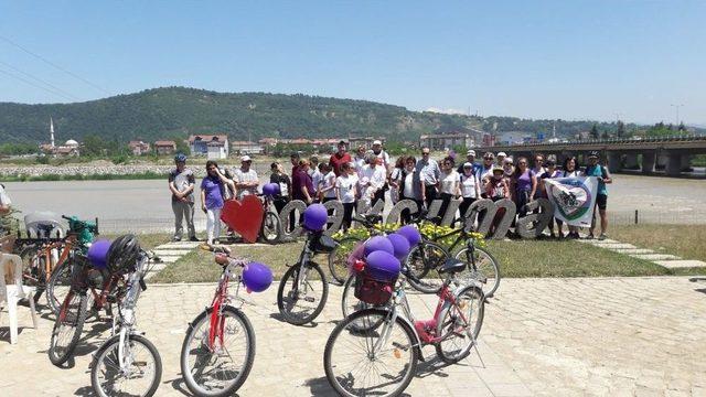 ‘türk Kadının Zaferi Bisiklet Turu’ Çaycuma’da