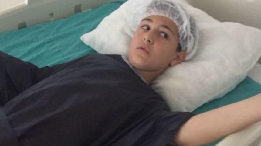 İngilizce &Ouml;ğretmeninden &Ouml;ğrenciye U&ccedil;an Tekme İddiası