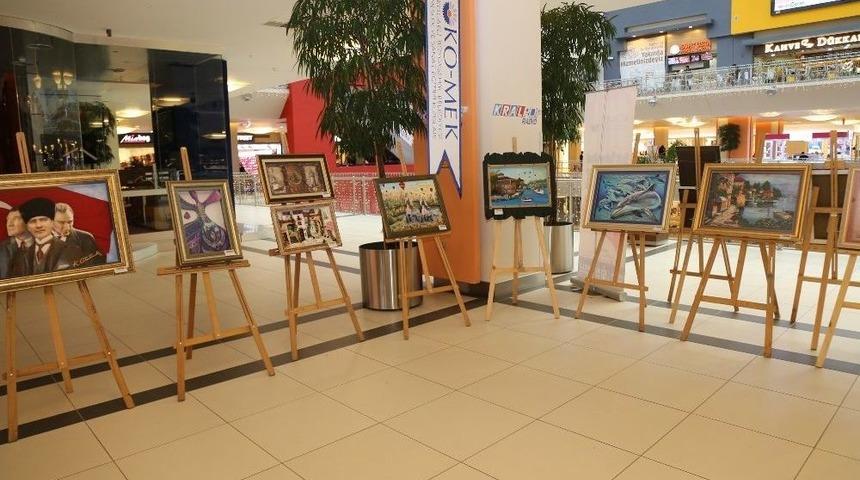 Ko-mek&rsquo;in &Uuml;&ccedil; Boyutlu Resim Sergisine B&uuml;y&uuml;k İlgi