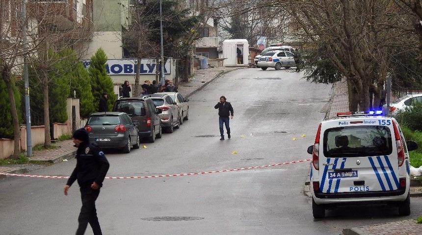 &Ccedil;ekmek&ouml;y&rsquo;de Husumetli İki Grup Arasında Silahlı &Ccedil;atışma