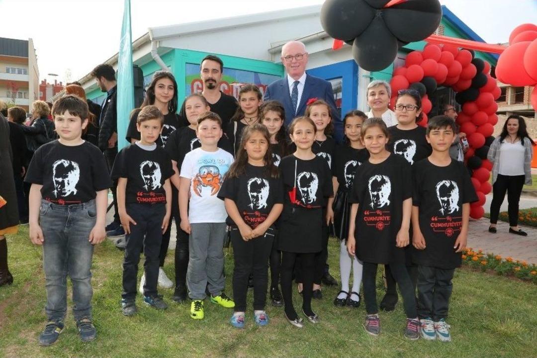 Gen&ccedil;lerin Yeni Adresi &rsquo;gen&ccedil; Durak&rsquo; A&ccedil;ıldı