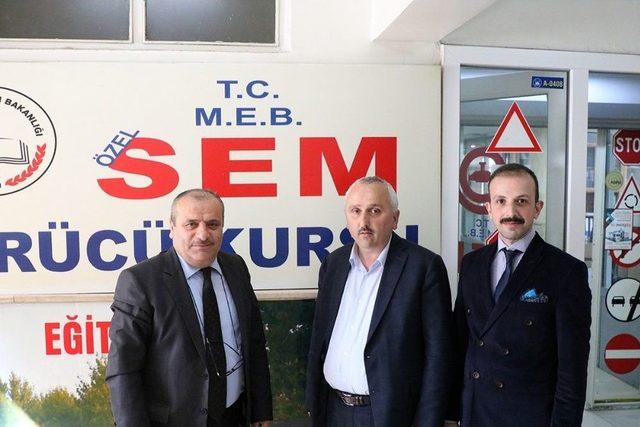 Trafikte Farkındalık Hareketi Şehre Yayılıyor 1