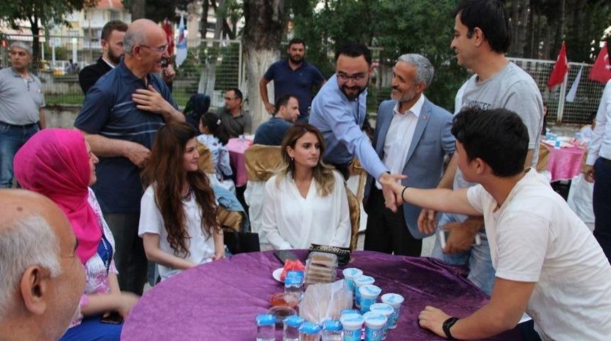 Kula Eğitim-bir-sen&rsquo;den İftar Yemeği