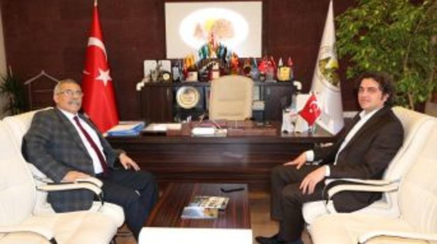 &Ouml;zel İdare Genel Sekreteri Benli, Başkan Karaaslan&rsquo;a Ge&ccedil;miş Olsun Ziyaretinde Bulundu